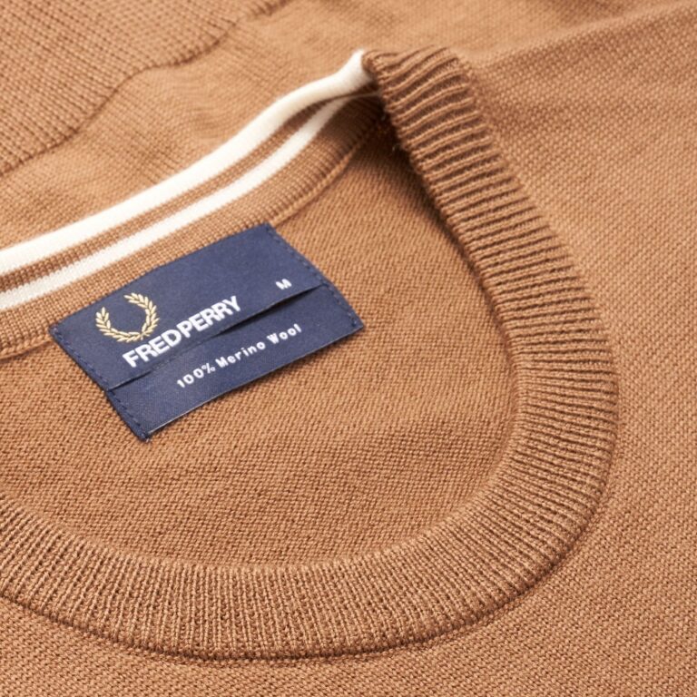 fred perry authentic crew neck jumper dark camel p35921 288541 image 1